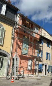 80% du résultat final dépend de la qualité de la préparation du support. Cette étape est non-négociable.